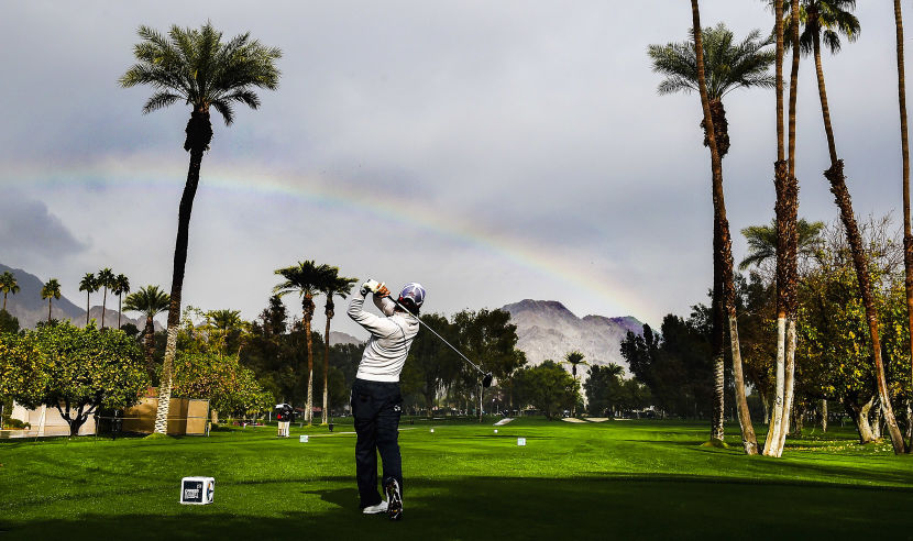 LA QUINTA, CA - JANUARY 19: Ryo Ishikawa of Japan plays his shot from the fifth tee during the first round of the CareerBuilder Challenge in Partnership with The Clinton Foundation at La Quinta Country Club on January 19, 2017 in La Quinta, California.  (Photo by Harry How/Getty Images)