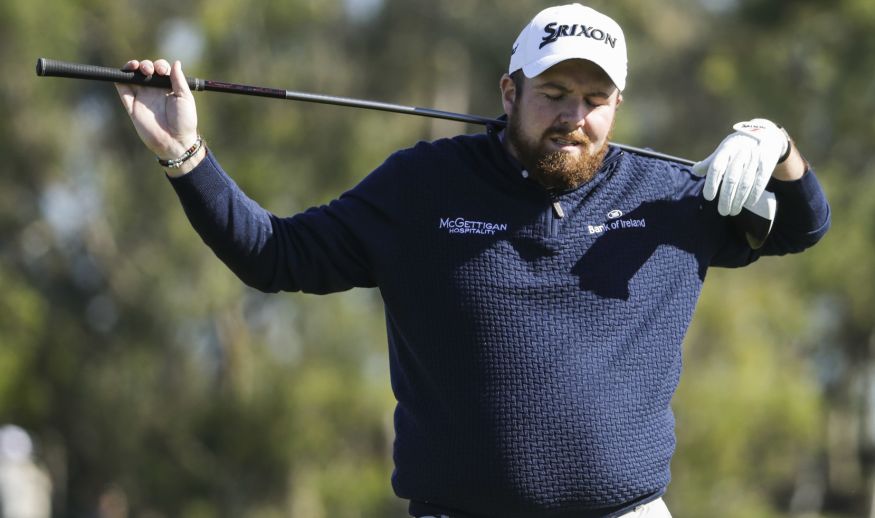 SAN DIEGO, CA - JANUARY 26:  Shane Lowry of Ireland reacts to his tee shot on the 14th hole during the first round of the Farmers Insurance Open at Torrey Pines North on January 26, 2017 in San Diego, California.  (Photo by Jeff Gross/Getty Images)