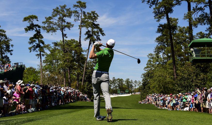 AUGUSTA, GA - APRIL 04:  Jordan Spieth of the United States plays a tee shot during a practice round prior to the start of the 2017 Masters Tournament at Augusta National Golf Club on April 4, 2017 in Augusta, Georgia.  (Photo by Harry How/Getty Images)