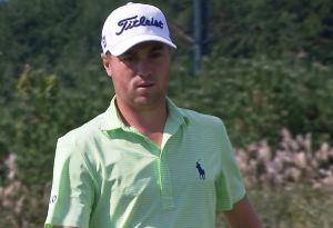 Justin Thomas fights back with another birdie at THE CJ CUP