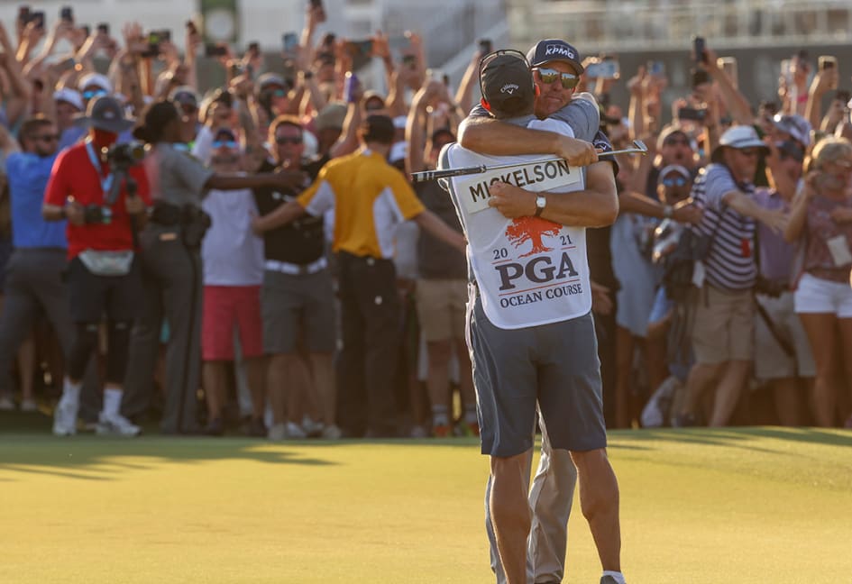 Mickelson makes history, wins dramatic PGA Championship