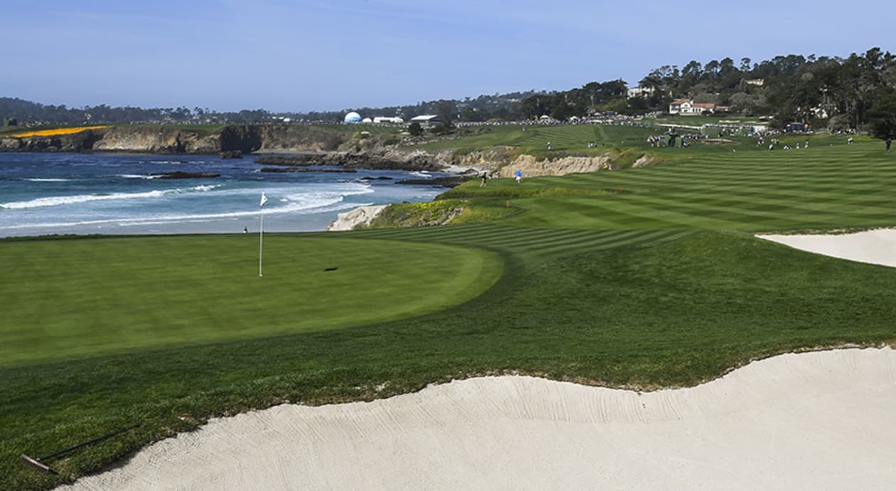 pebble beach golf course locations map