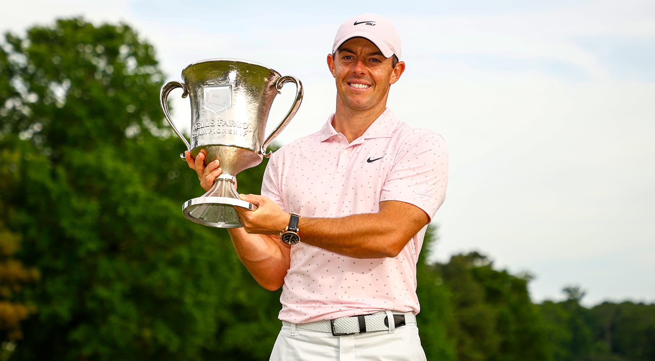 Rory McIlroy hangs on to win Wells Fargo Championship