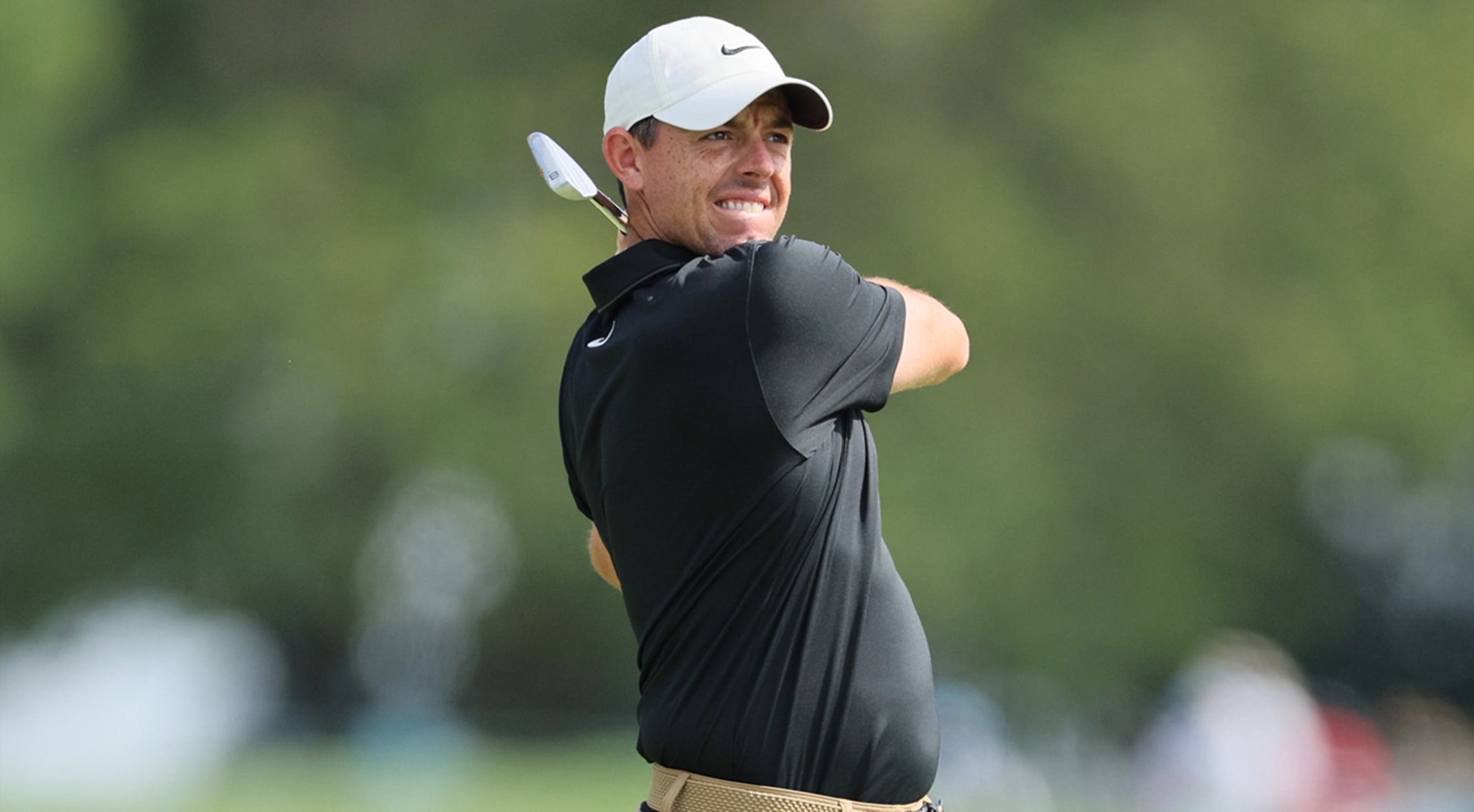 Rory McIlroy keeps chin up despite momentum stealing triple