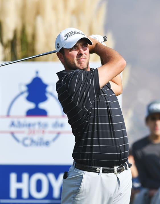 Monday qualifier Weiss holds two-shot lead in Chile