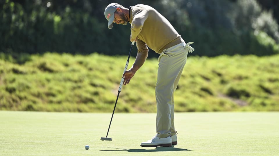 Adam Scott's putter switch is paying off at Riviera