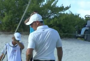 Rory McIlroy's solid wedge leads to birdie at Hero