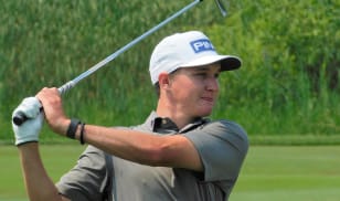 McCarty stays hot with 64; takes one-shot lead at Bolingbrook