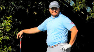 Shipp maintains control, leads by two at halfway mark