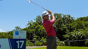 Matthews holds lead heading into season finale in Tulum, Mexico