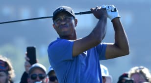 Tiger's chase for No. 83 off to solid start at Torrey Pines