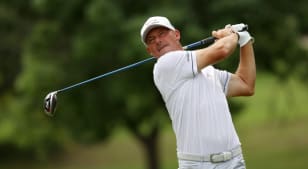 Alex Cejka, Steve Stricker share lead in suspended KitchenAid Senior PGA Championship