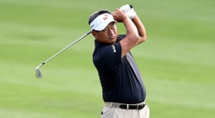 K.J. Choi closes birdie-eagle-birdie to share lead at Boeing Classic