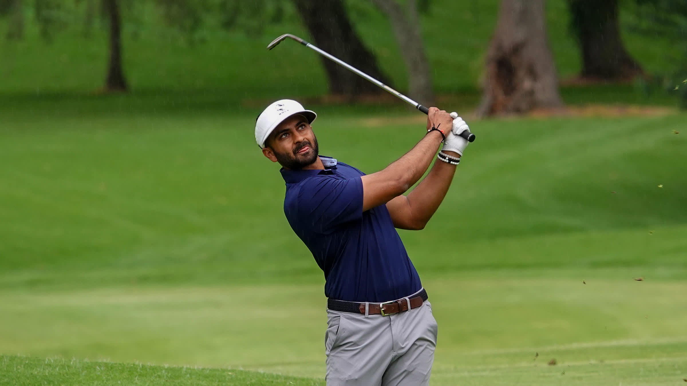 Shah is brilliant, shoots 63 to grab