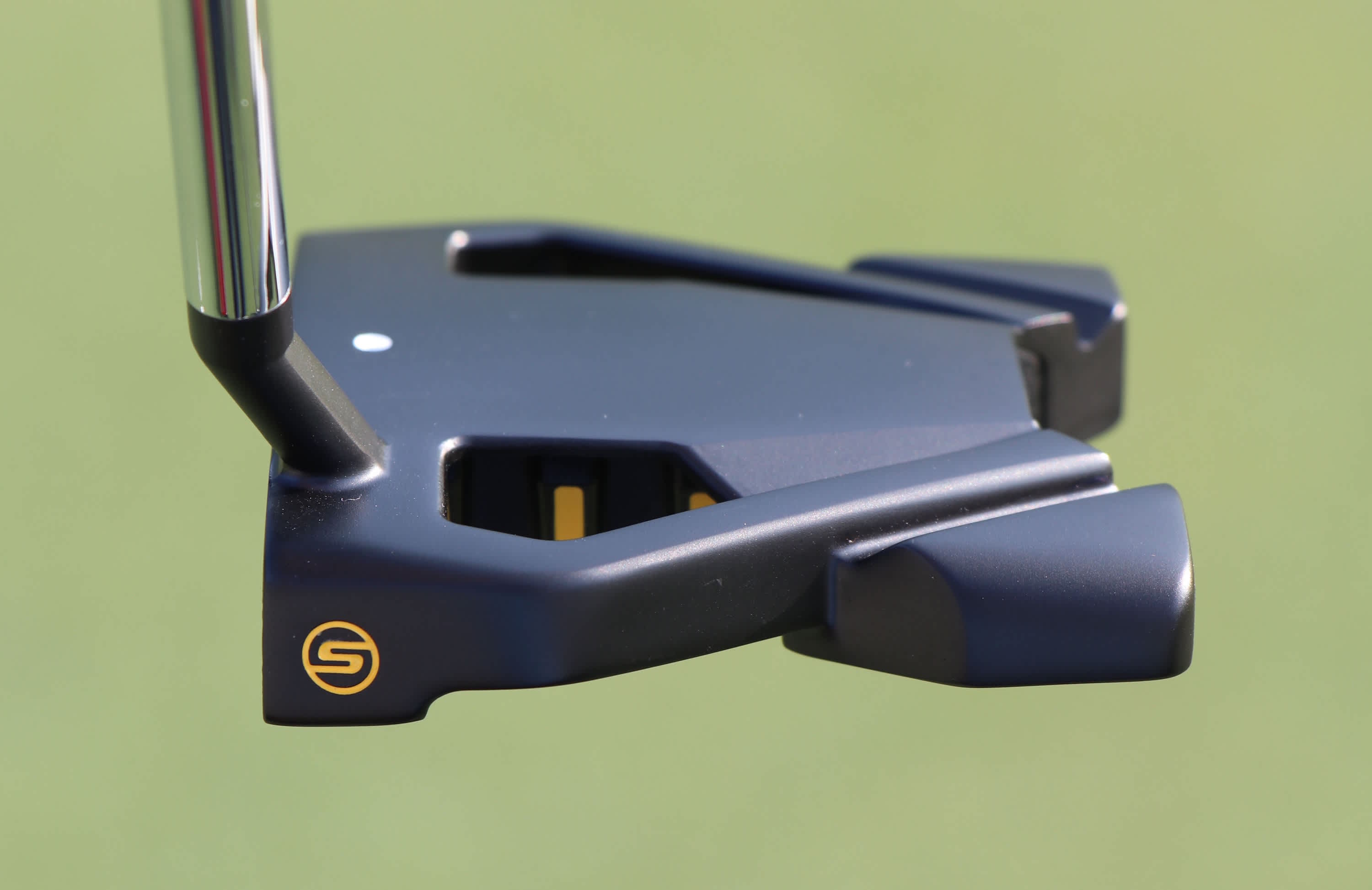 new odyssey putters